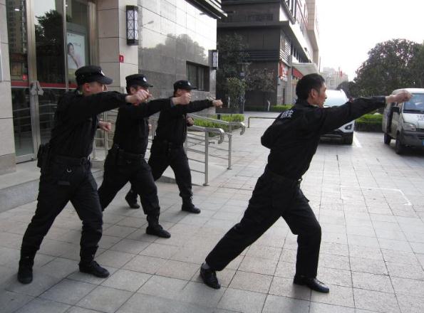 襄陽戎安保安公司給您介紹下保安人員的上崗證辦理流程！